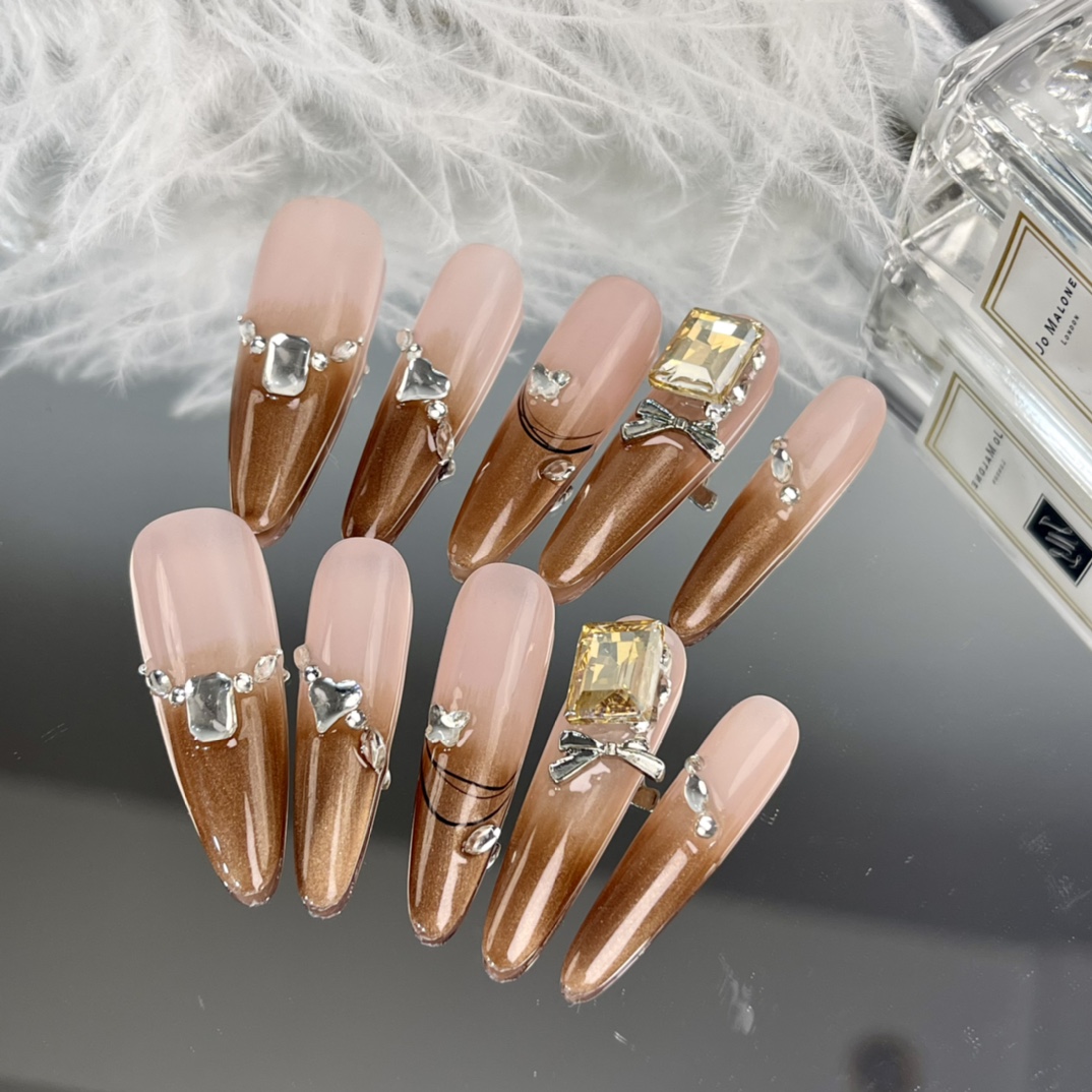 3cm Easy to Apply artificial nails with Professional Salon Style Designs number 458