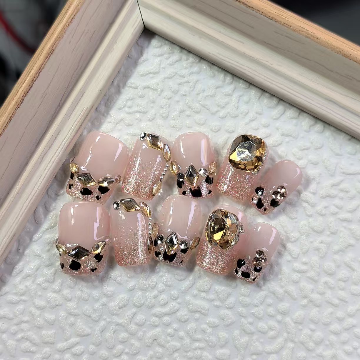 1.6cm Wedding Ready Press On Nails with Elegant and Subtle Designs number 493