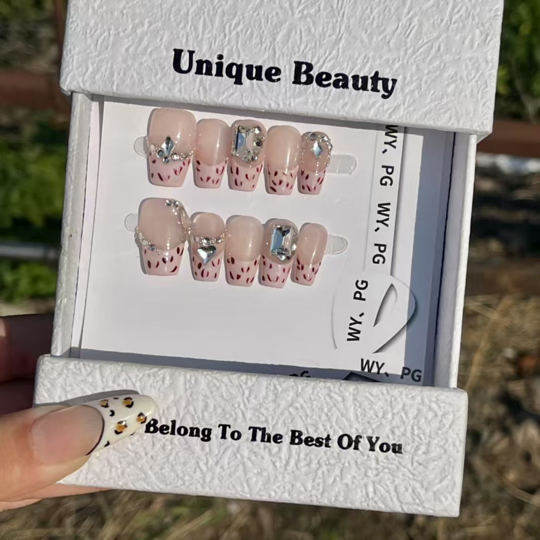 2cm Holiday Themed Press On Nails for Christmas and New Year Celebrations number 466