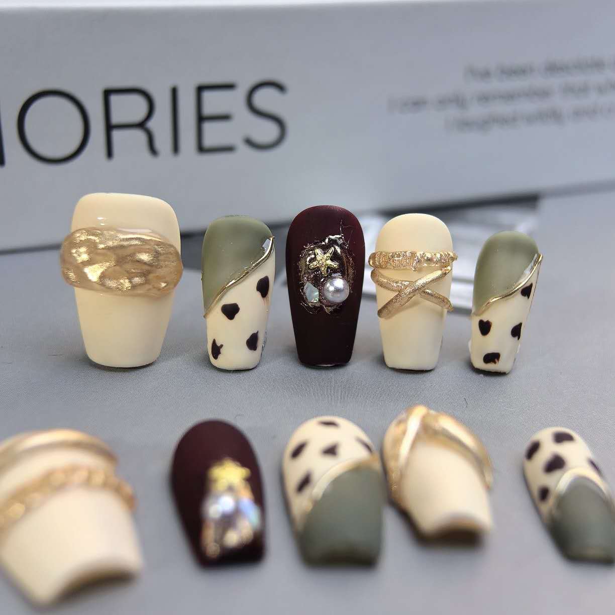 2cm Affordable Glue On Nails with Durable and Lightweight Construction artificial nails number 492