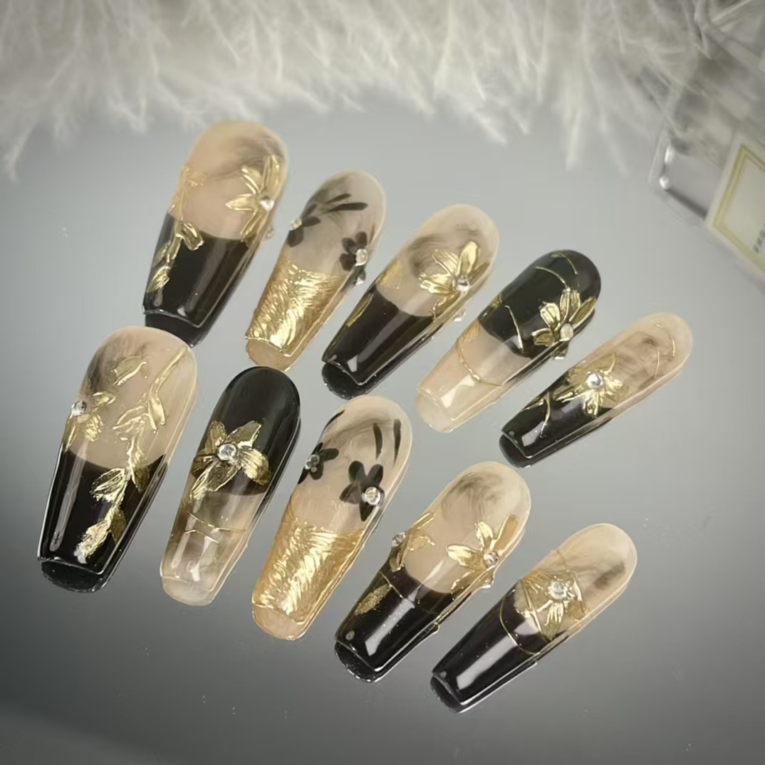 3cm Teen Friendly Press On Nails with Trendy Fashion Inspired Designs number 426