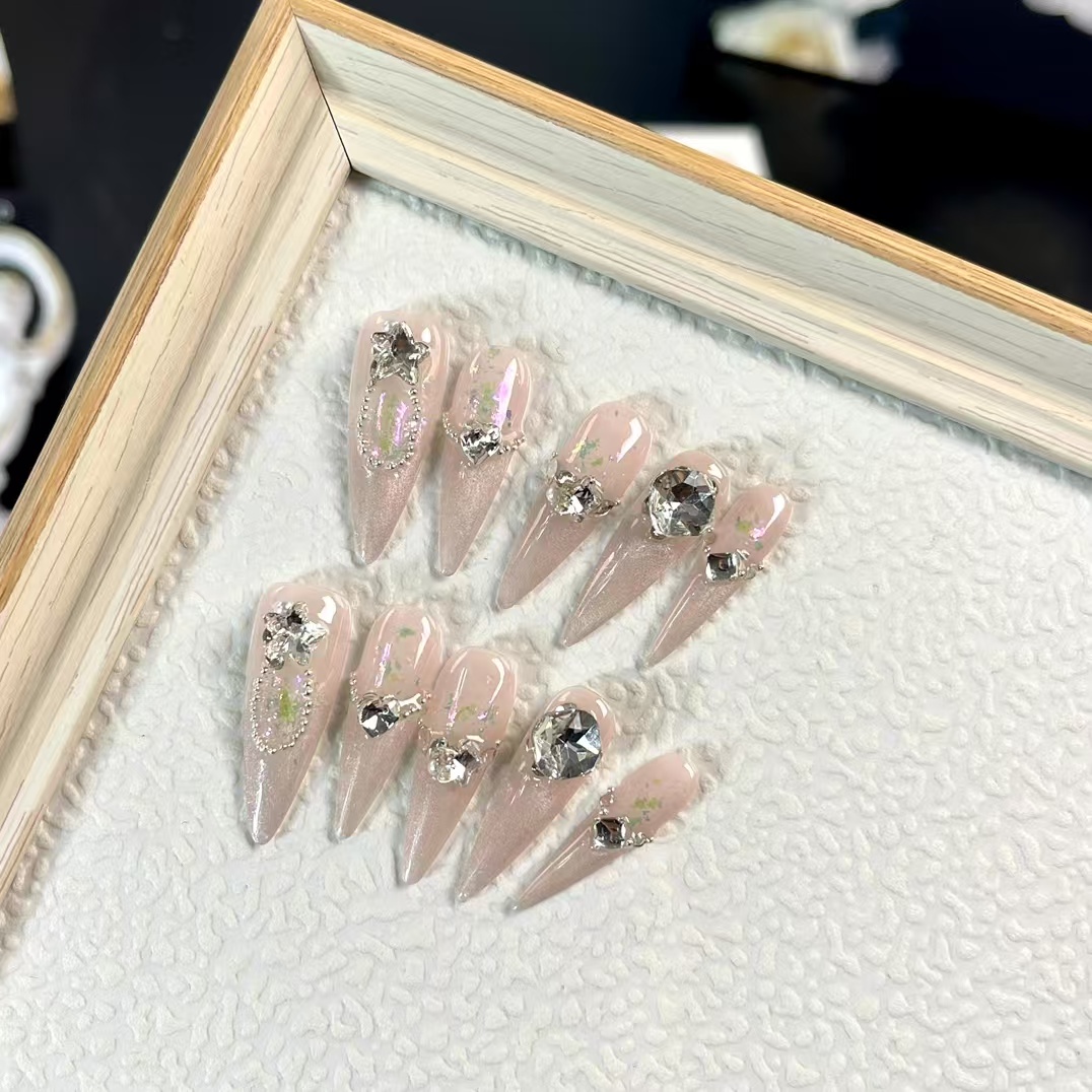 3cm Glitter Chrome artificial nails for Stylish and Eye Catching Evening Wear number 469