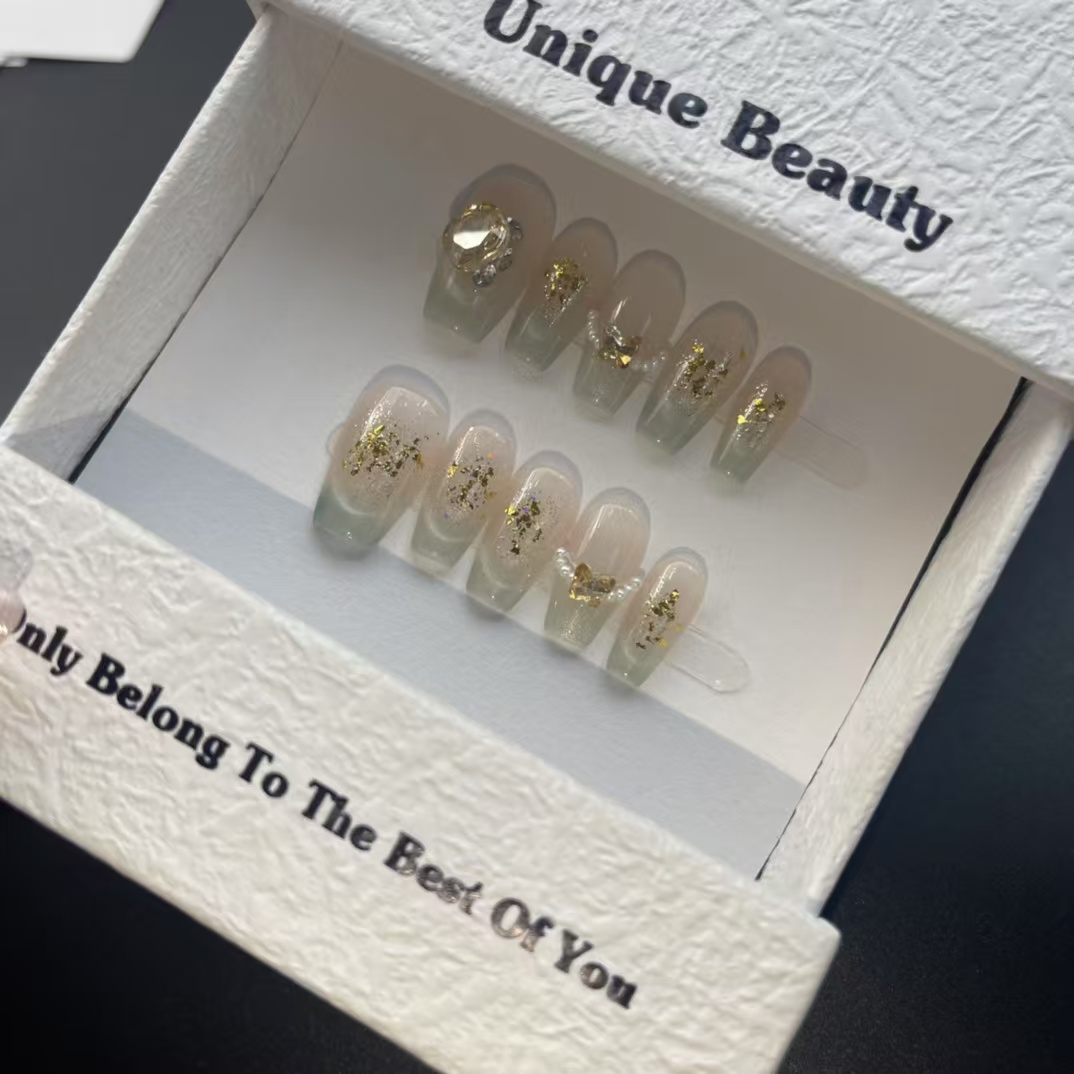 2cm Instagram Highlight Worthy press on Nails with Trendy Minimalist Patterns number 416