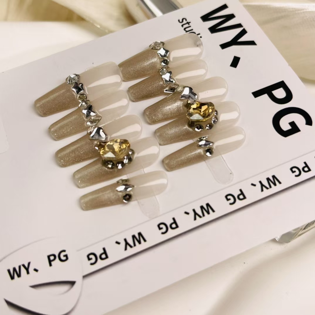 3cm Social Media Favorite artificial nails with Bold and Eye Catching Designs 422