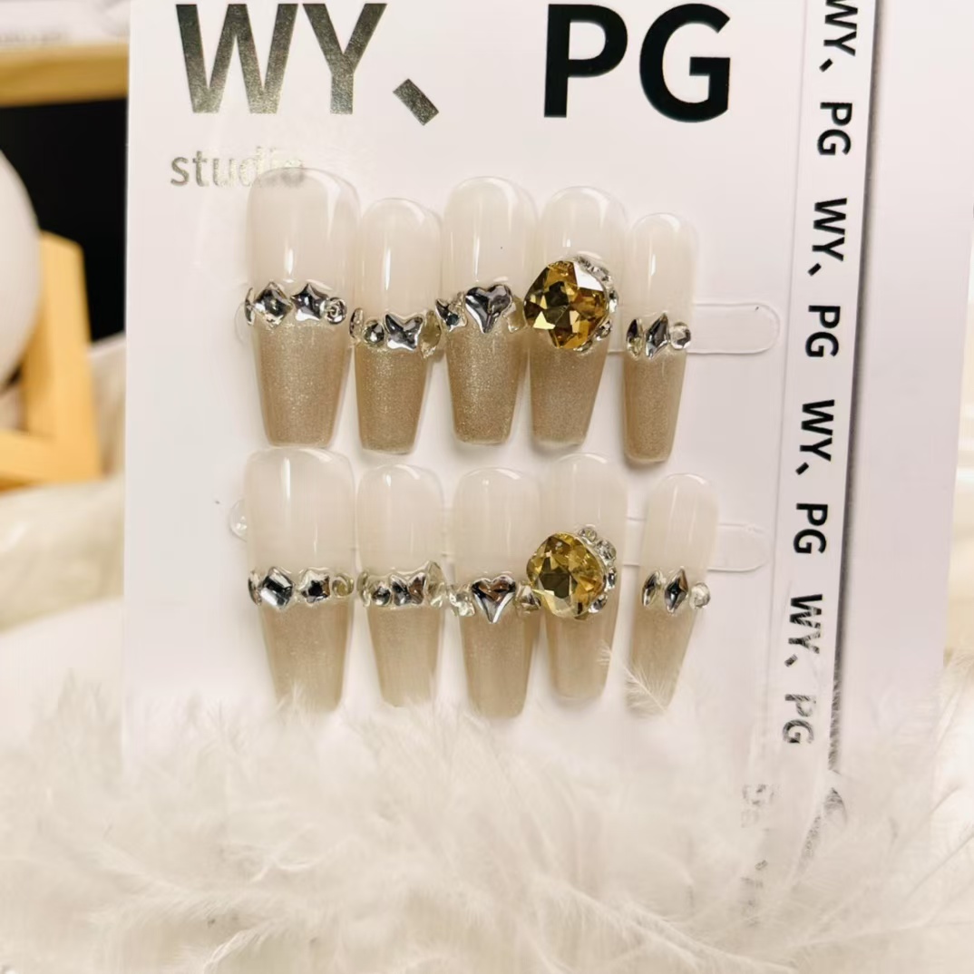 3cm Social Media Favorite artificial nails with Bold and Eye Catching Designs 422