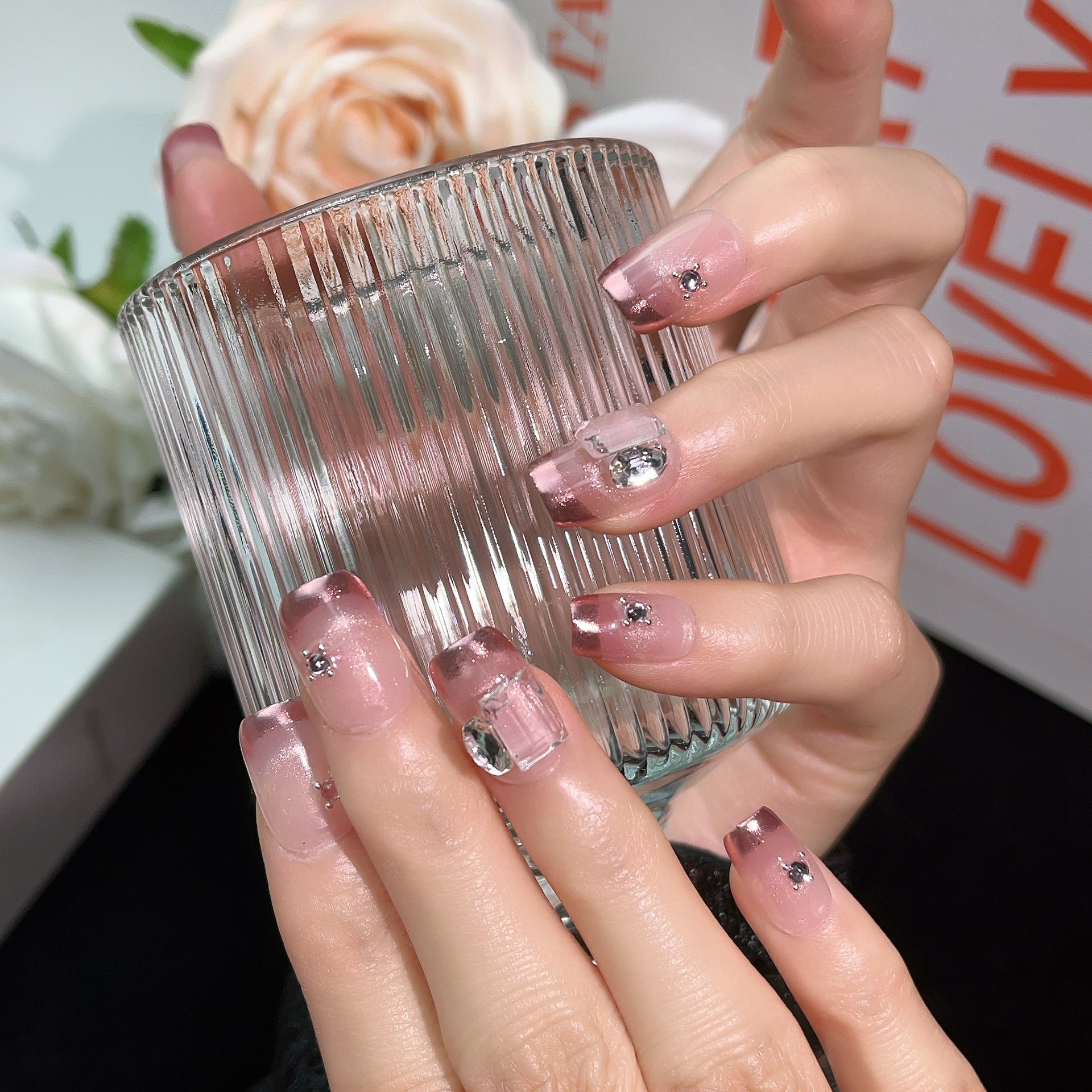 1.6cm Trendy Press On Nails for a Fashion Forward and Stylish Look number 368
