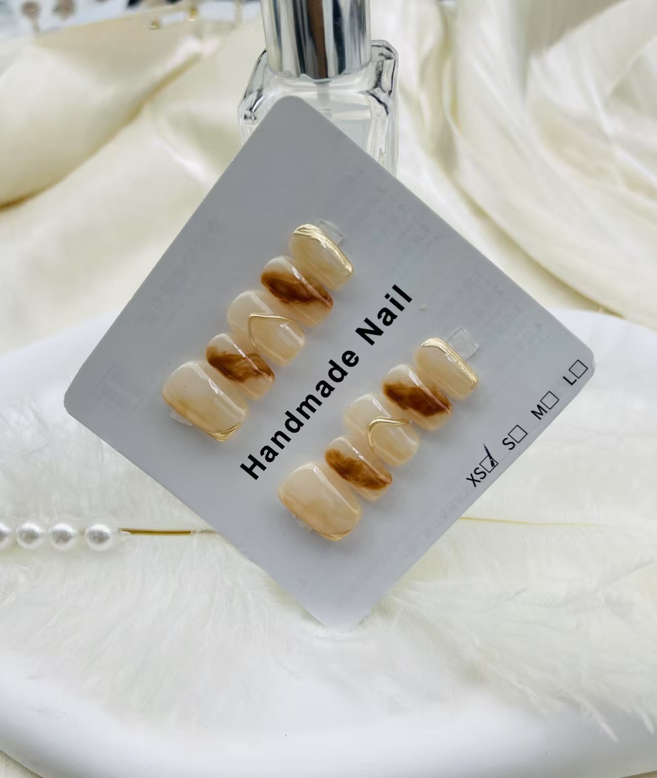 1.6cm Quick and Hassle Free artificial nails with Pre Applied Glue Options number 391