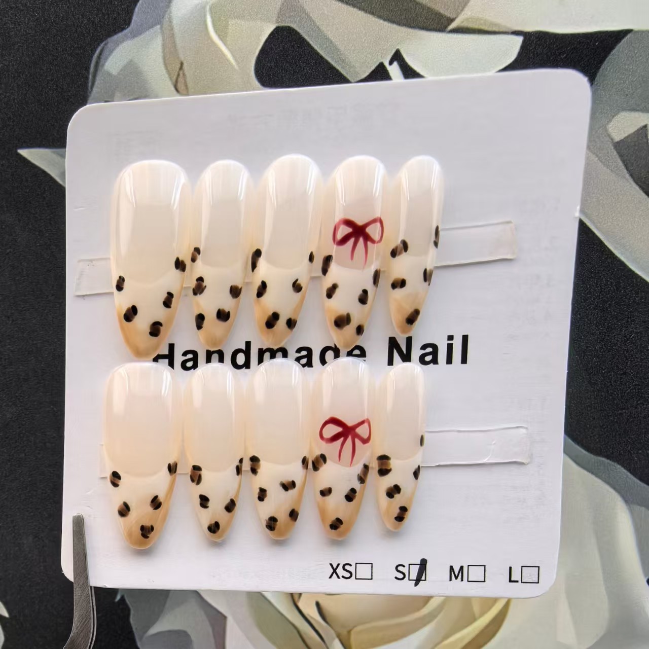3cm Lightweight Fake artificial nails with Glossy and Matte Finish Options number 373