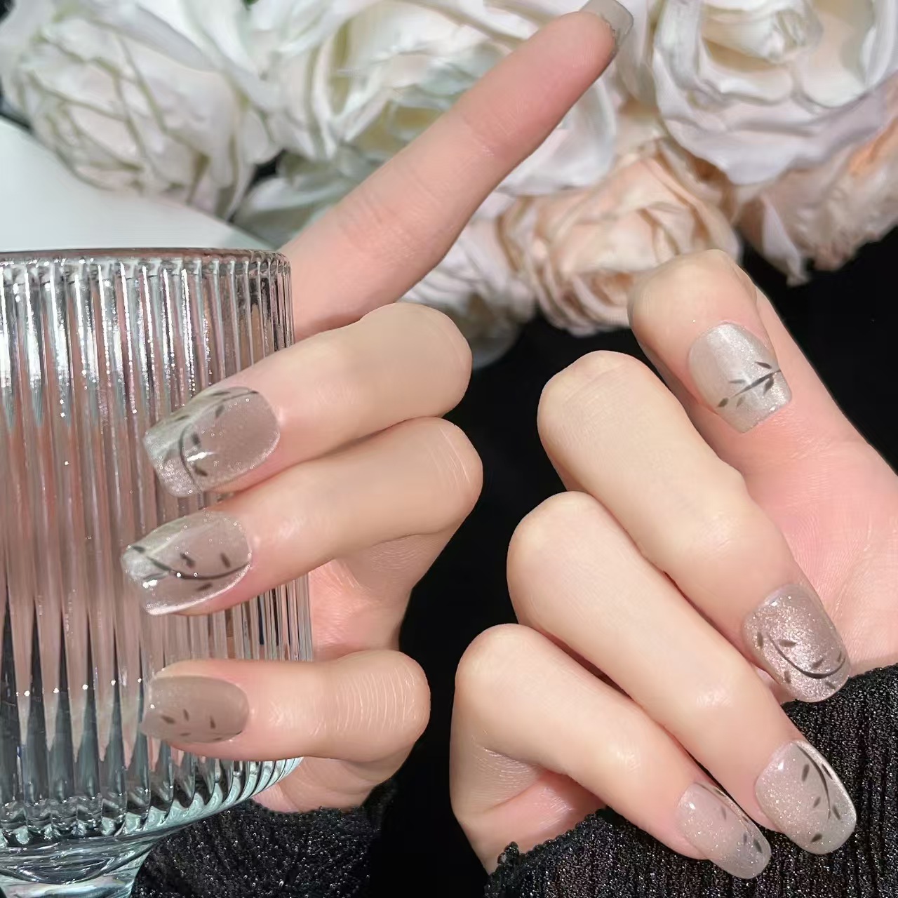 1.6cm Short Length Press On Nails – Minimalist and Stylish Design number 365