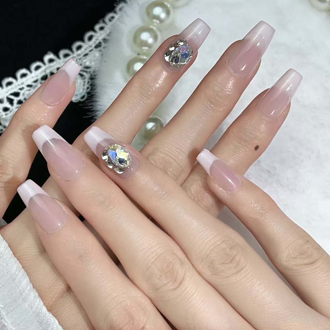 2cm Trendy Press On Nails for Teens – Fun and Bold Designs number 352
