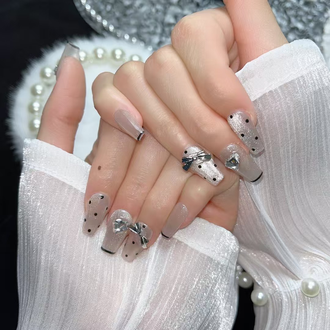 2cm Short Artificial Nails for Minimalist Everyday Elegance number 315
