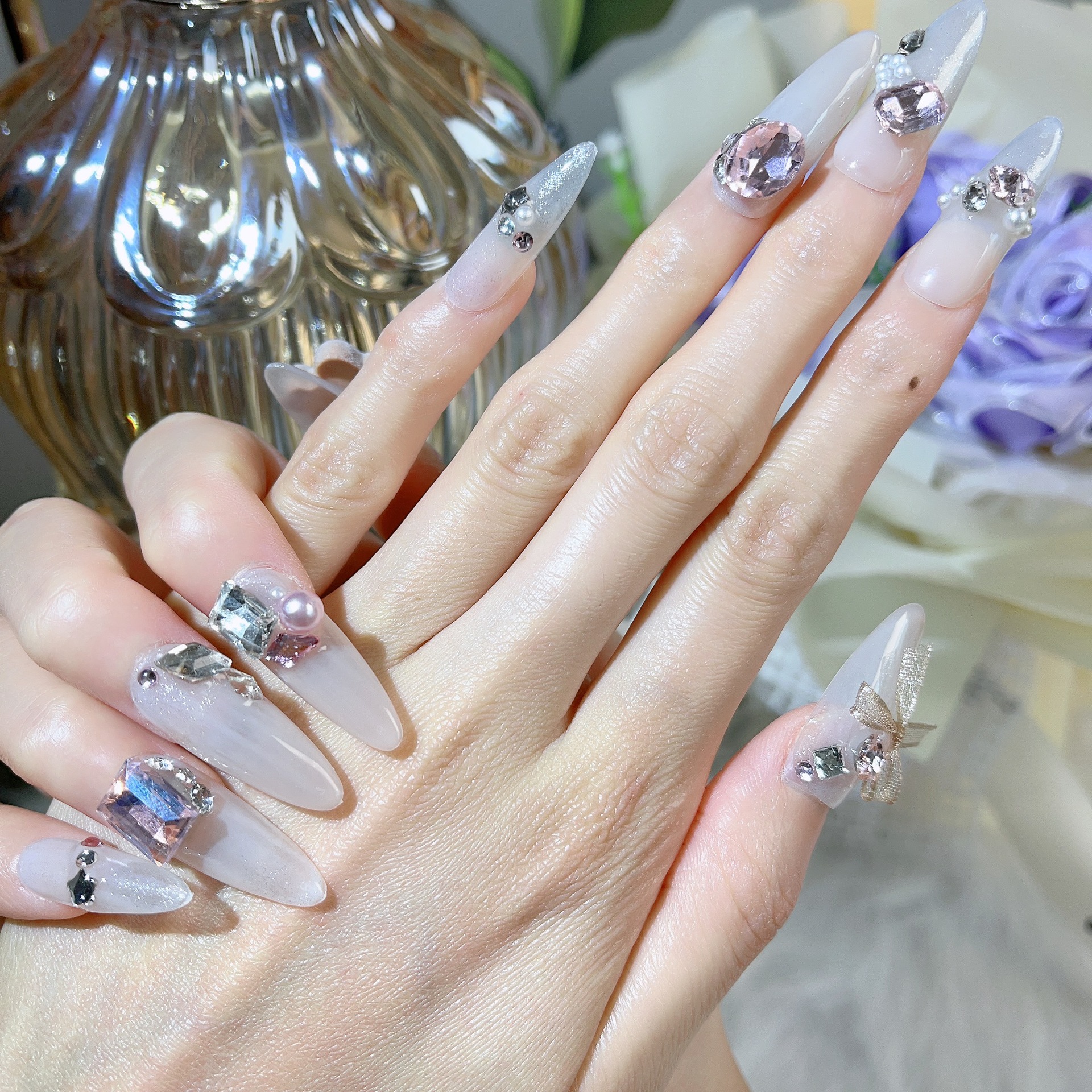 3cm Valentine’s Day Press On Nails with Romantic Heart Patterns number 300