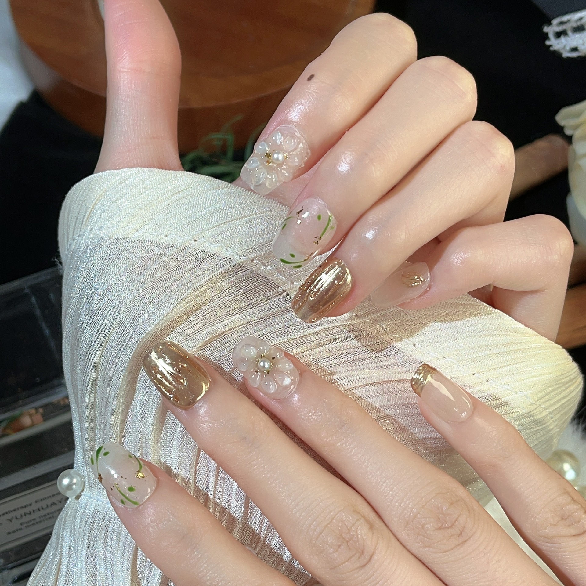 1.6cm False Nails for Teens That Match Trendy and Bold Styles number 254