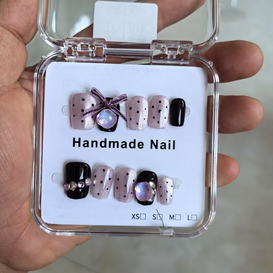1.6cm Stylish Artificial Nails for Women on the Go number 301