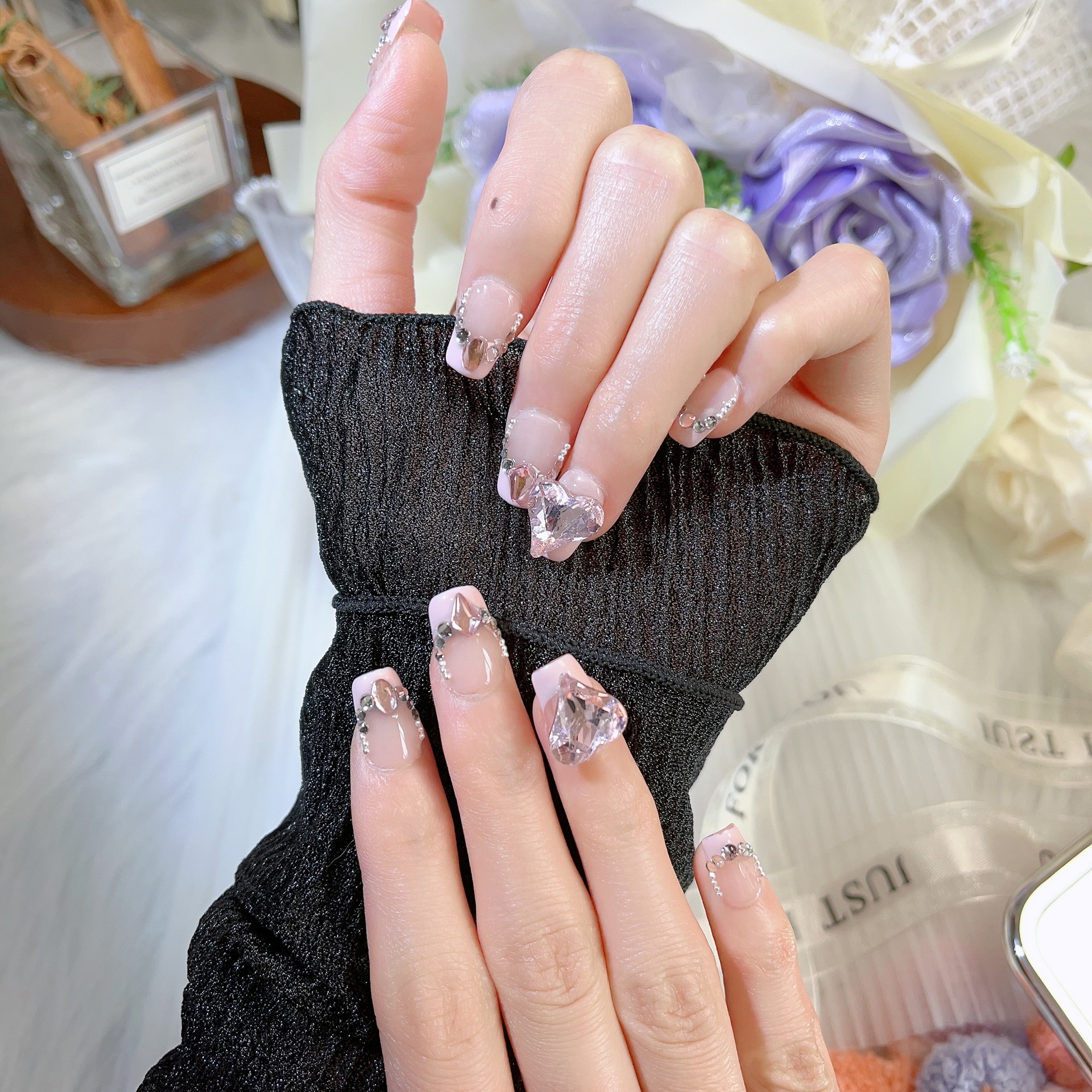 1.6cm Premium False Nails for Those Who Love Luxury Nail Art number number 303