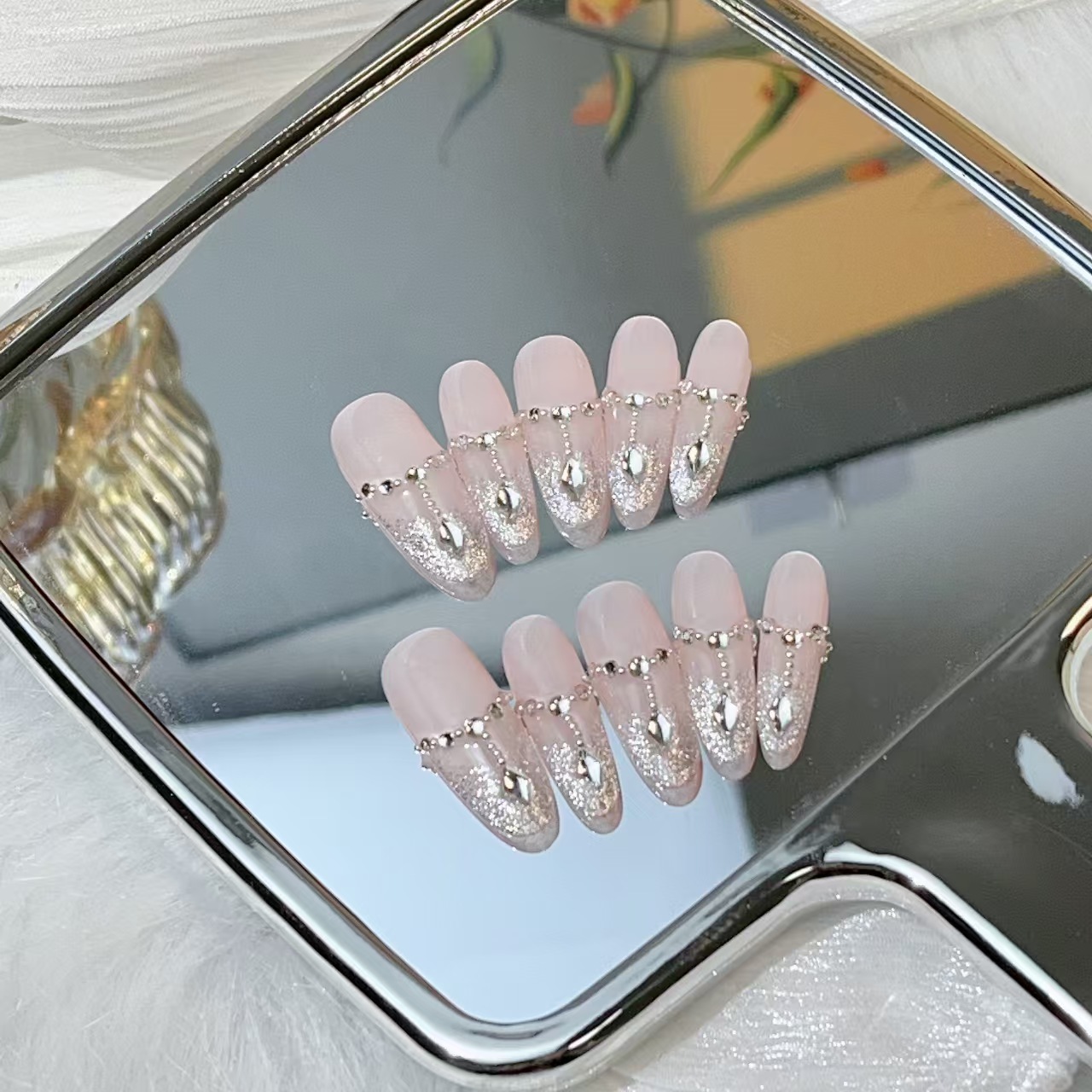 3cm High Quality Artificial Nails for Easy at-Home Manicures number 271