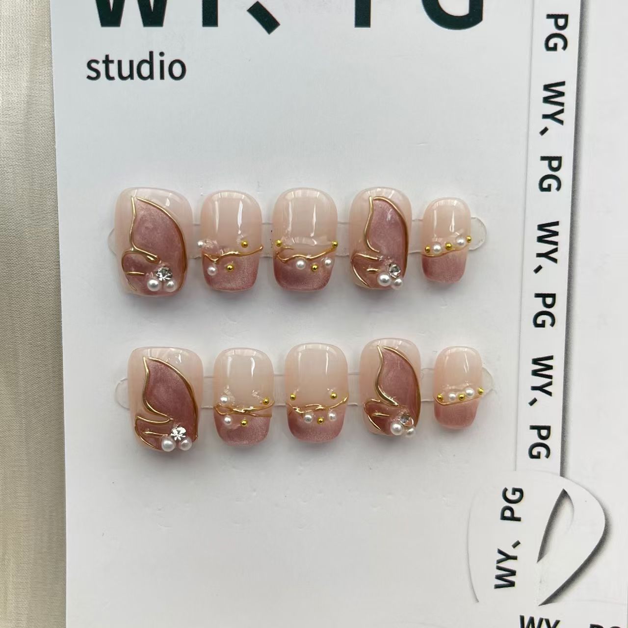 1.6cm Gorgeous Artificial Nails to Suit Every Style and Mood number 211