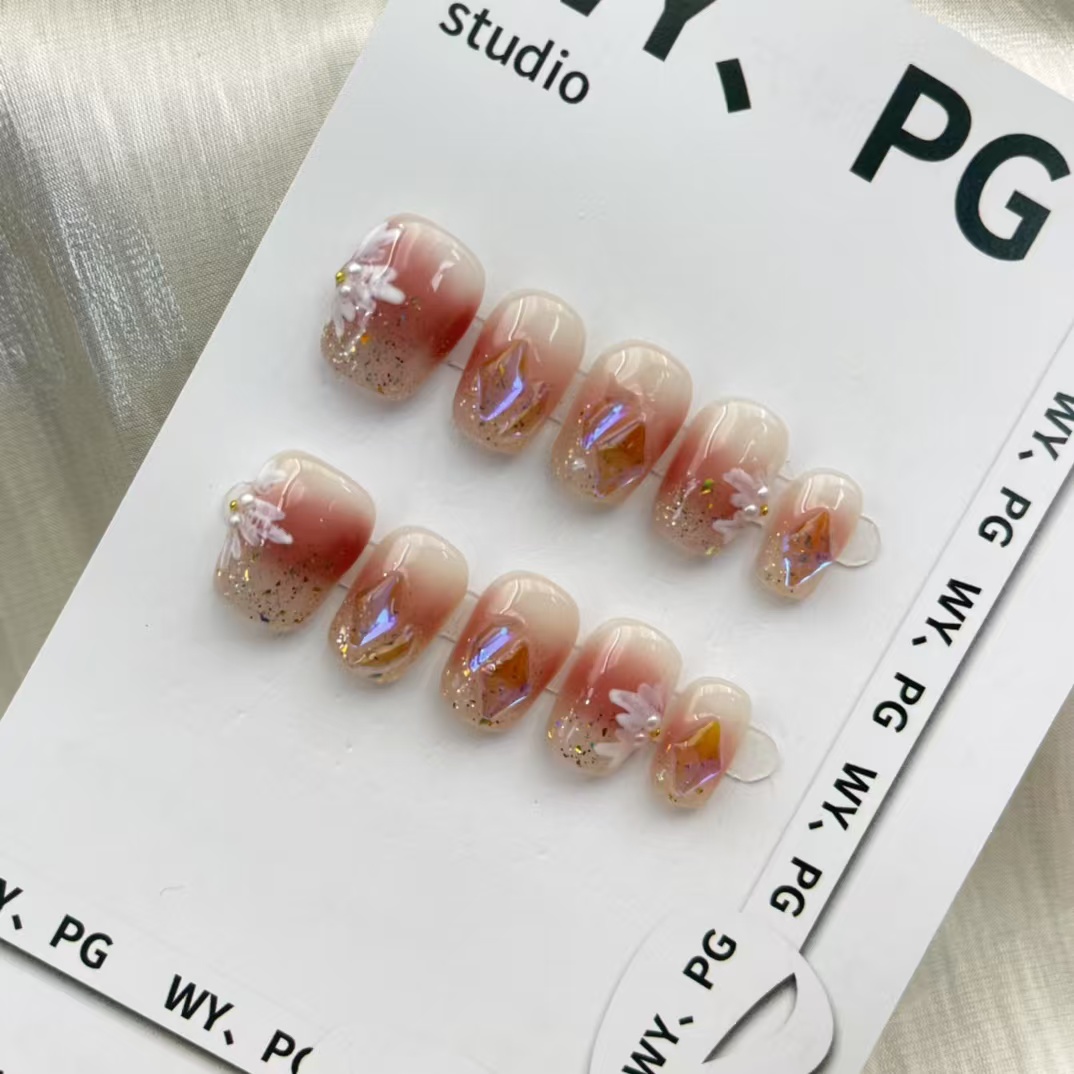 1.6cm Glamorous False Nails for Instant Confidence and Beauty number 258