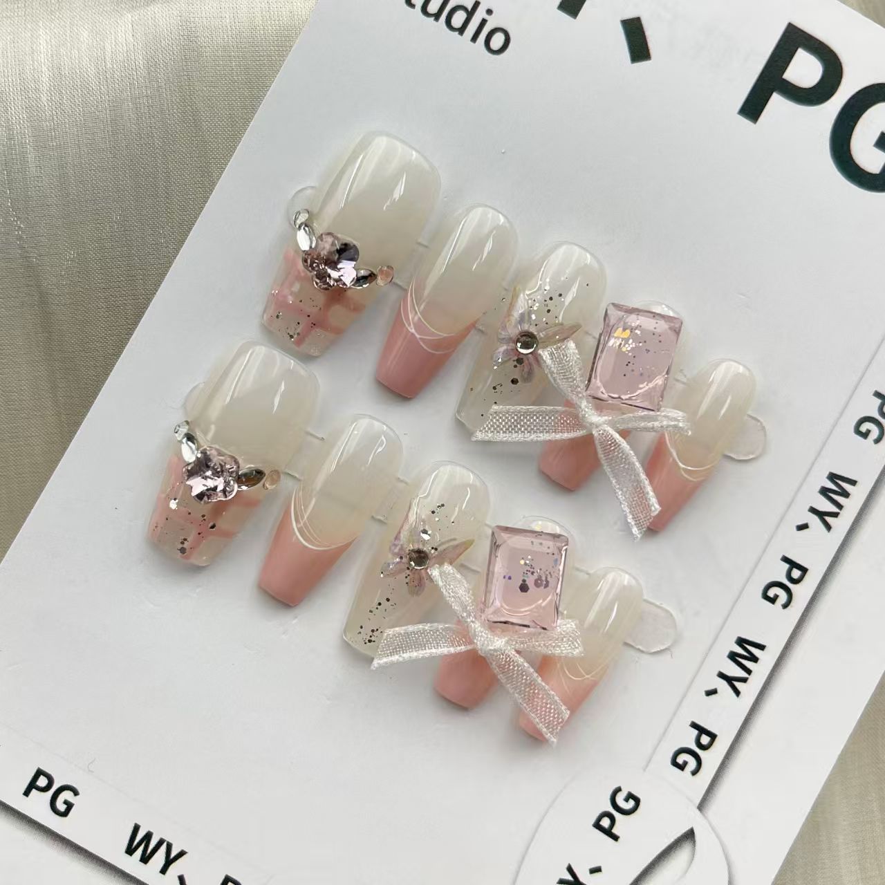 2.5cm Press On Nails with Glitter Rhinestones and Chic Designs number 196