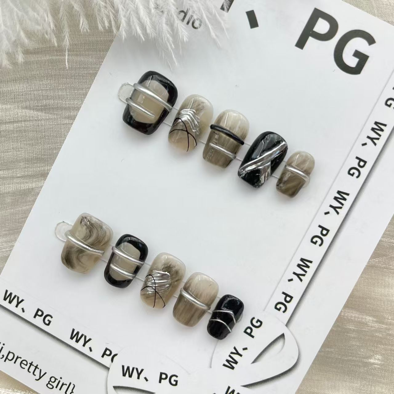 1.6cm Long-Wear Press On Nails for Active Lifestyles and Durability number 43