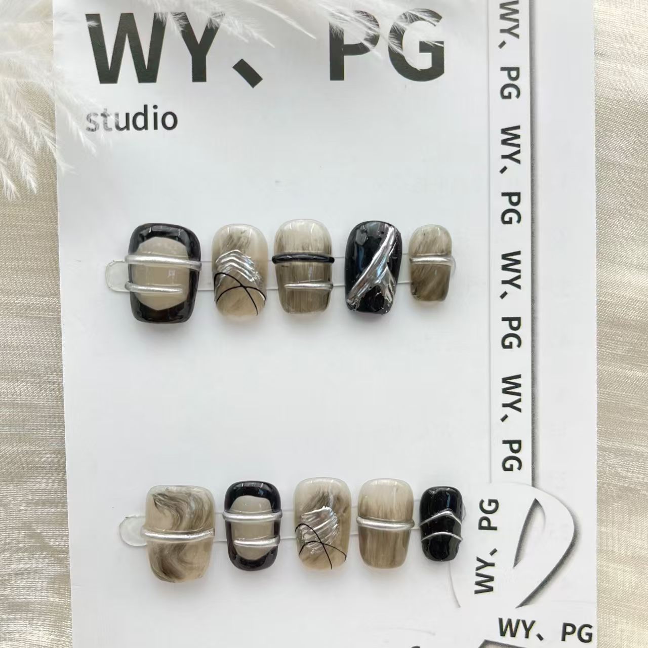 1.6cm Long-Wear Press On Nails for Active Lifestyles and Durability number 43