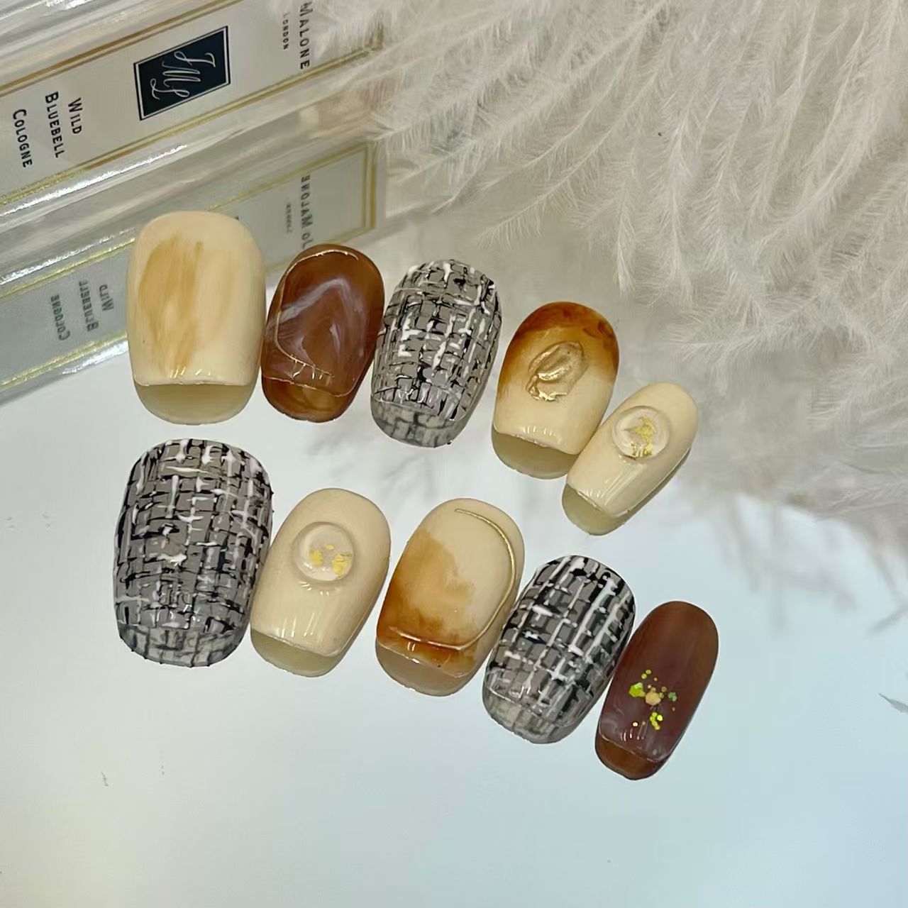 1.6cm Reusable Artificial Nails with Professional-Level number 88