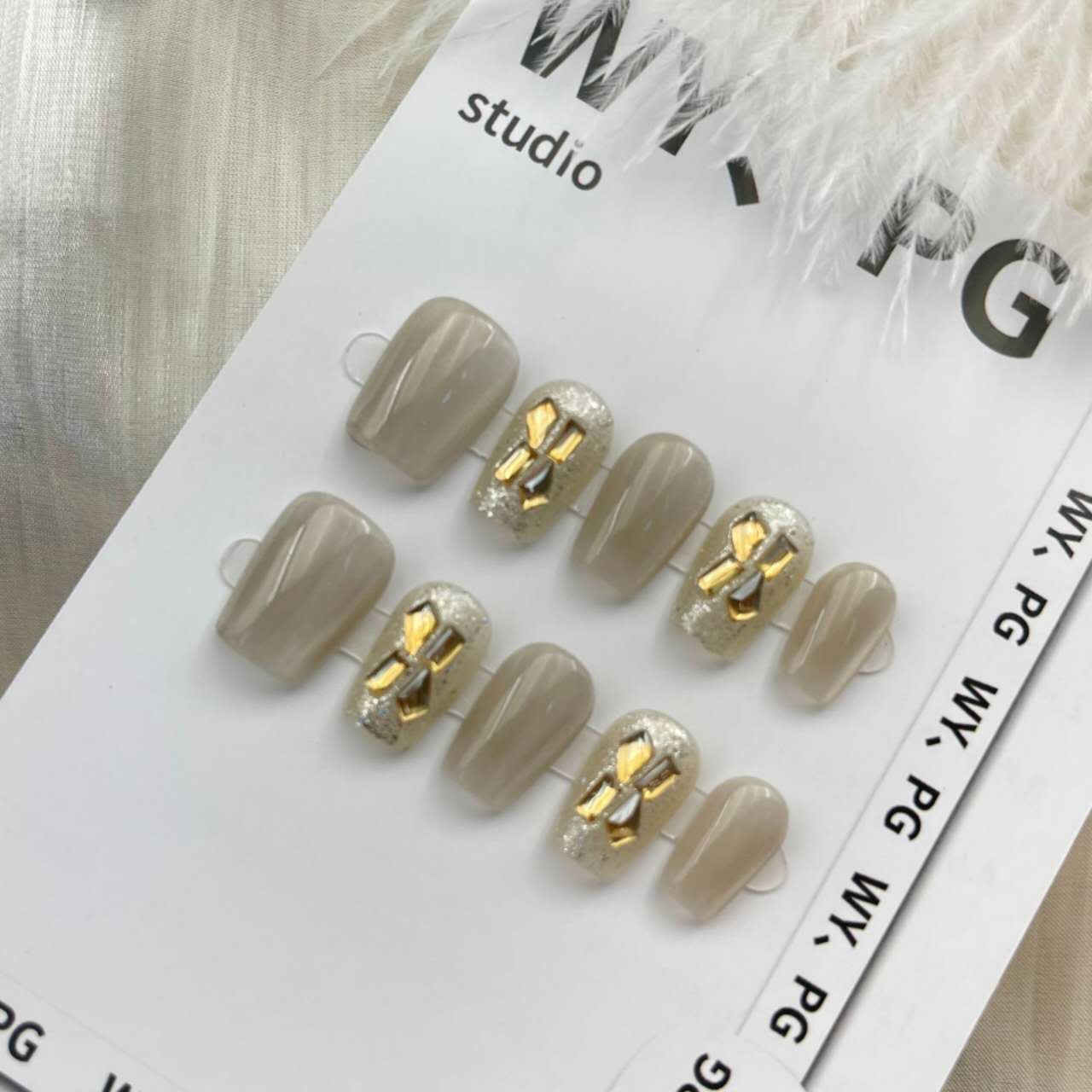 1.6cm French Tip Ombre False Nails for a Classic Style number 144