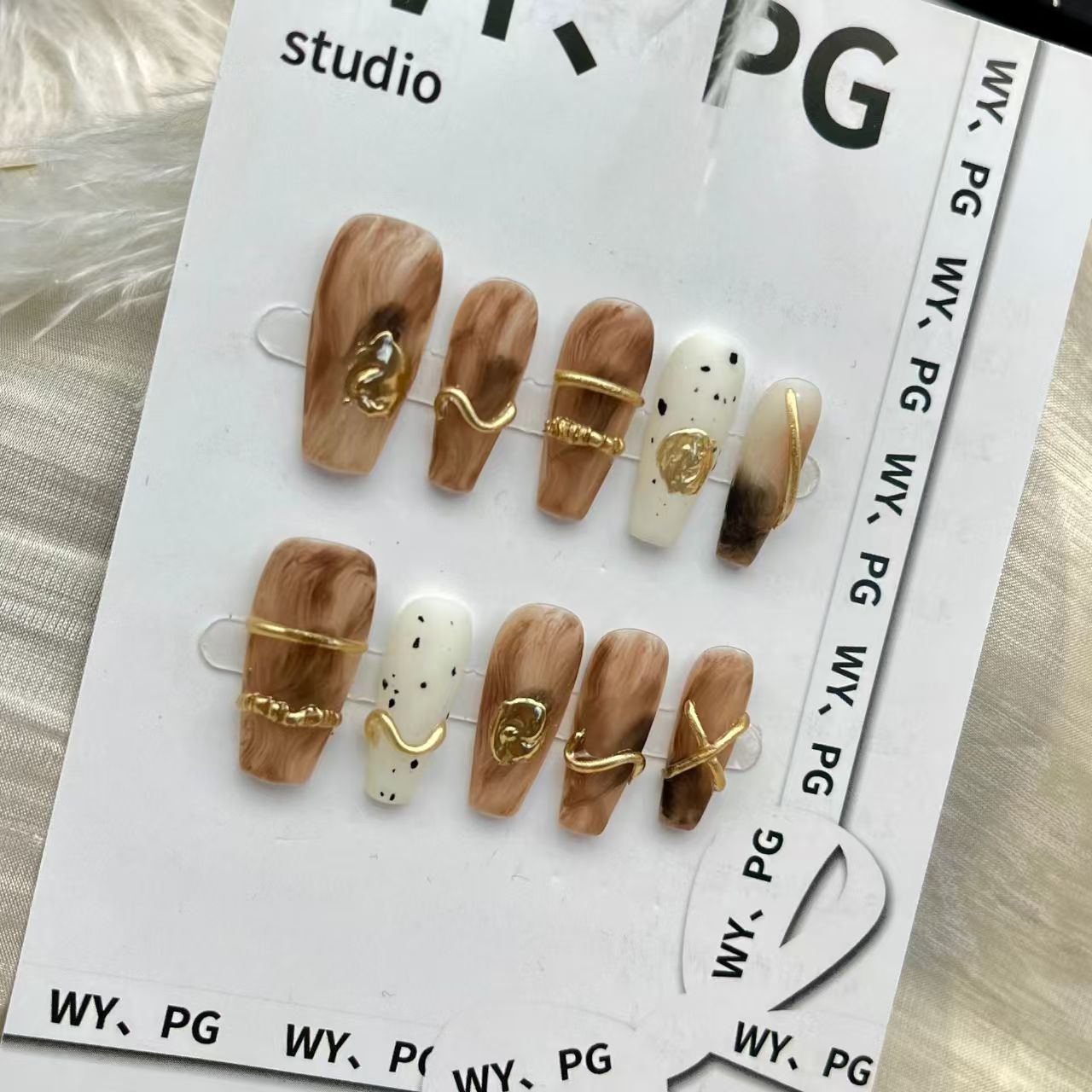 2.5cm Holographic Coffin Nails with a Chrome Effect number 9