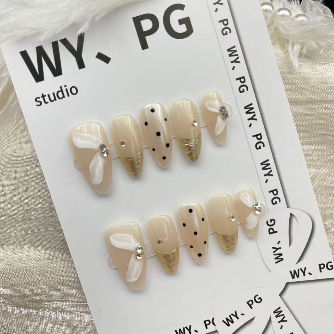 2.5cm Matte Finish Artificial Nails for a Subtle Look number 124