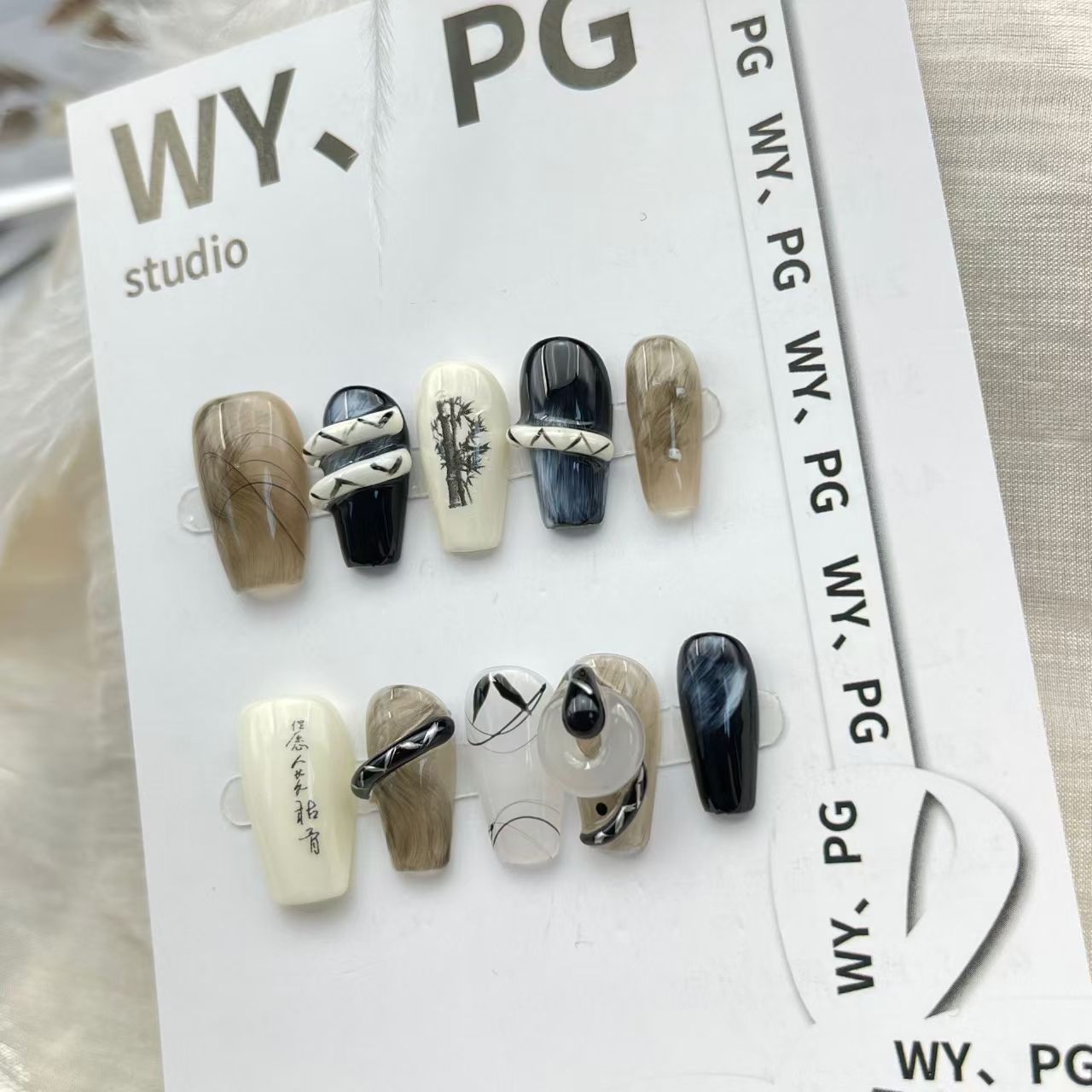 2cm Glow-in-the-Dark Press-On Nails for Nightlife Glam number 10