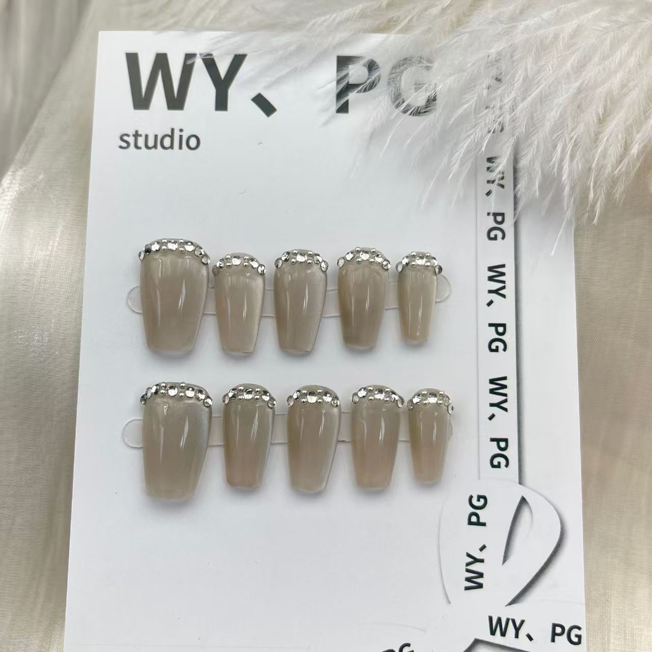 2cm High-Gloss Gel-Like Press-On Nails for DIY Manicures number 100