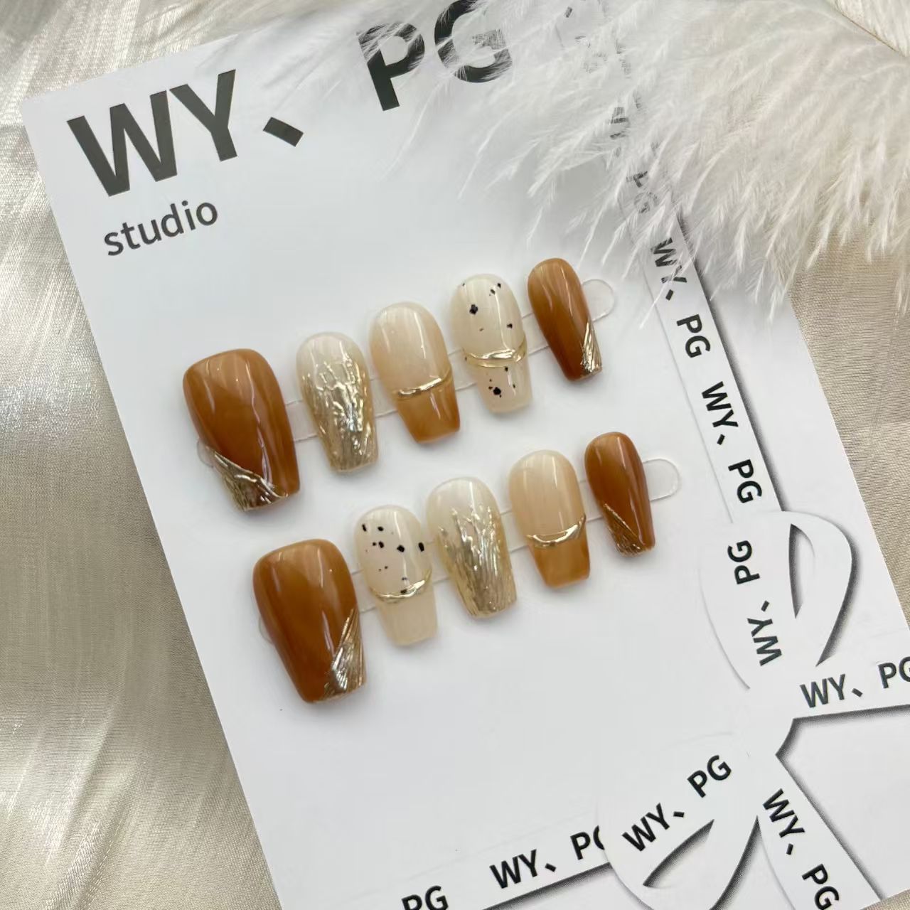 2cm Personalized Press-On Nails with Custom Initial Designs number 105