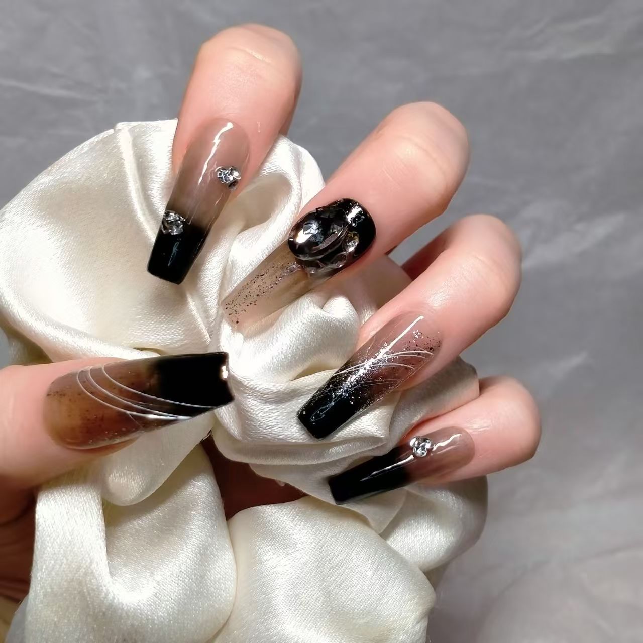 3cm Best Adhesive False Nails with Easy Removal number 128