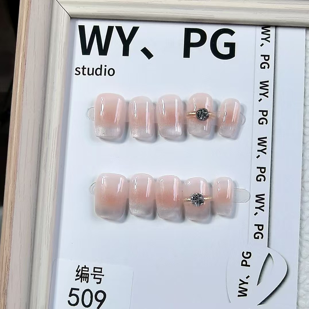 1.6cm Geometric Design Artificial Nails for Modern Style number 509