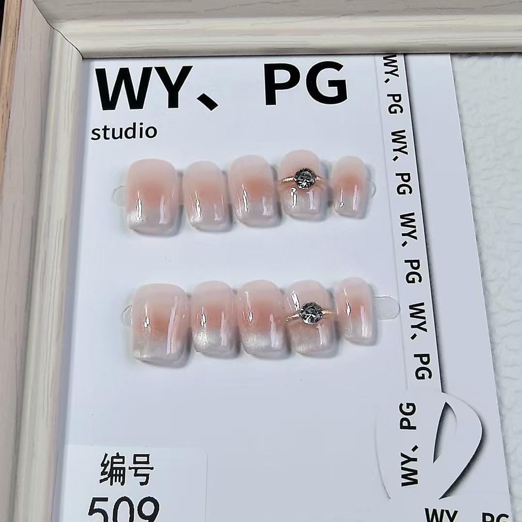 1.6cm Geometric Design Artificial Nails for Modern Style number 509