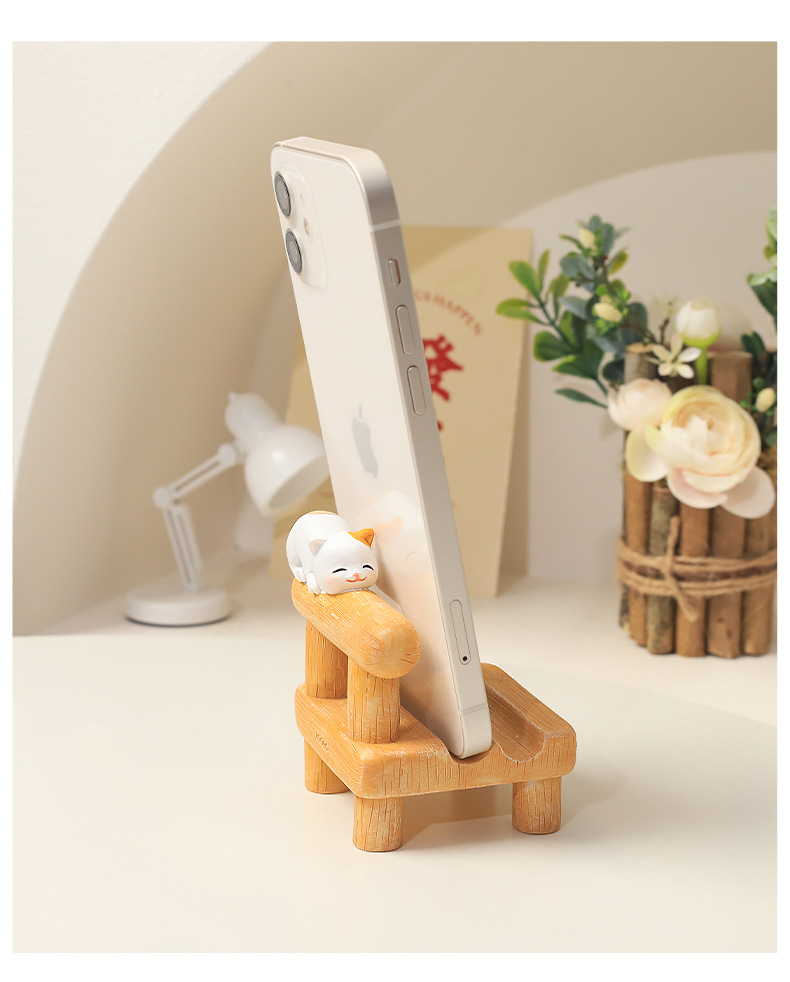Cartoon Animal Desktop Decorations - Cute and Fun Miniature Scene Chair Phone Holder