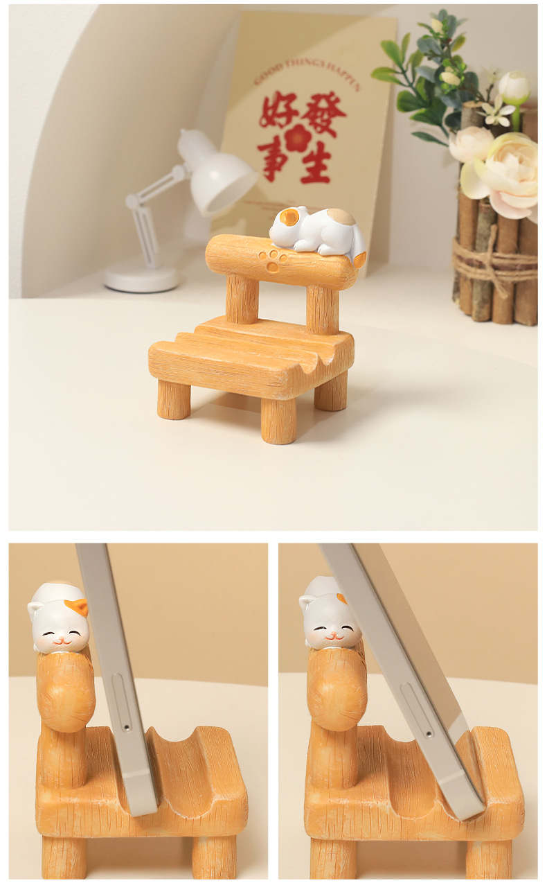 Cartoon Animal Desktop Decorations - Cute and Fun Miniature Scene Chair Phone Holder